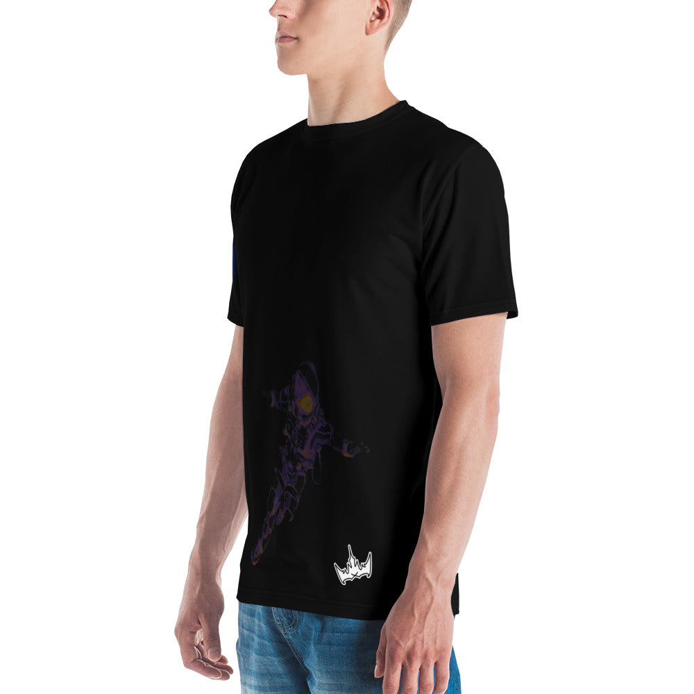 “INFINITE” & CROWN™ bottom-edge logo & design print [men's crew neck t-shirt] — Left side view