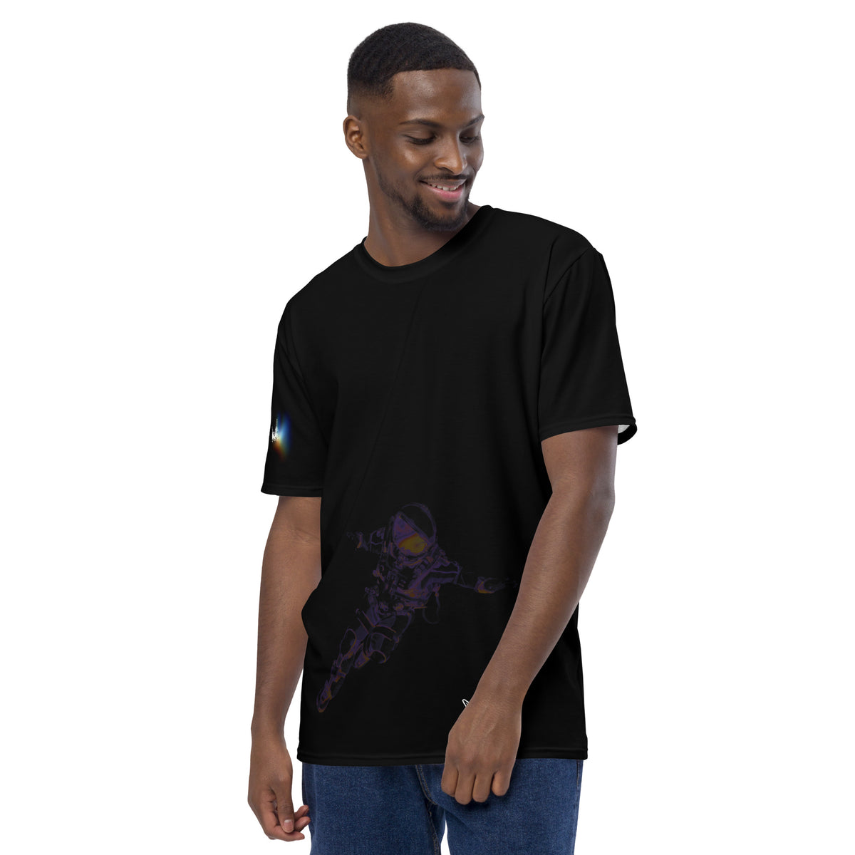 “INFINITE” & CROWN™ bottom-edge logo & design print [men's crew neck t-shirt] — Left side view