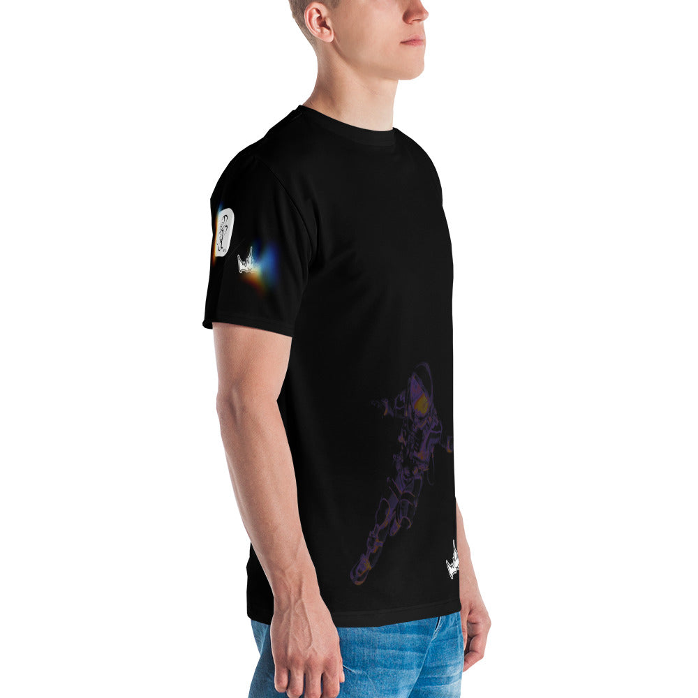 “INFINITE” & CROWN™ bottom-edge logo & design print [men's crew neck t-shirt] — Right side view