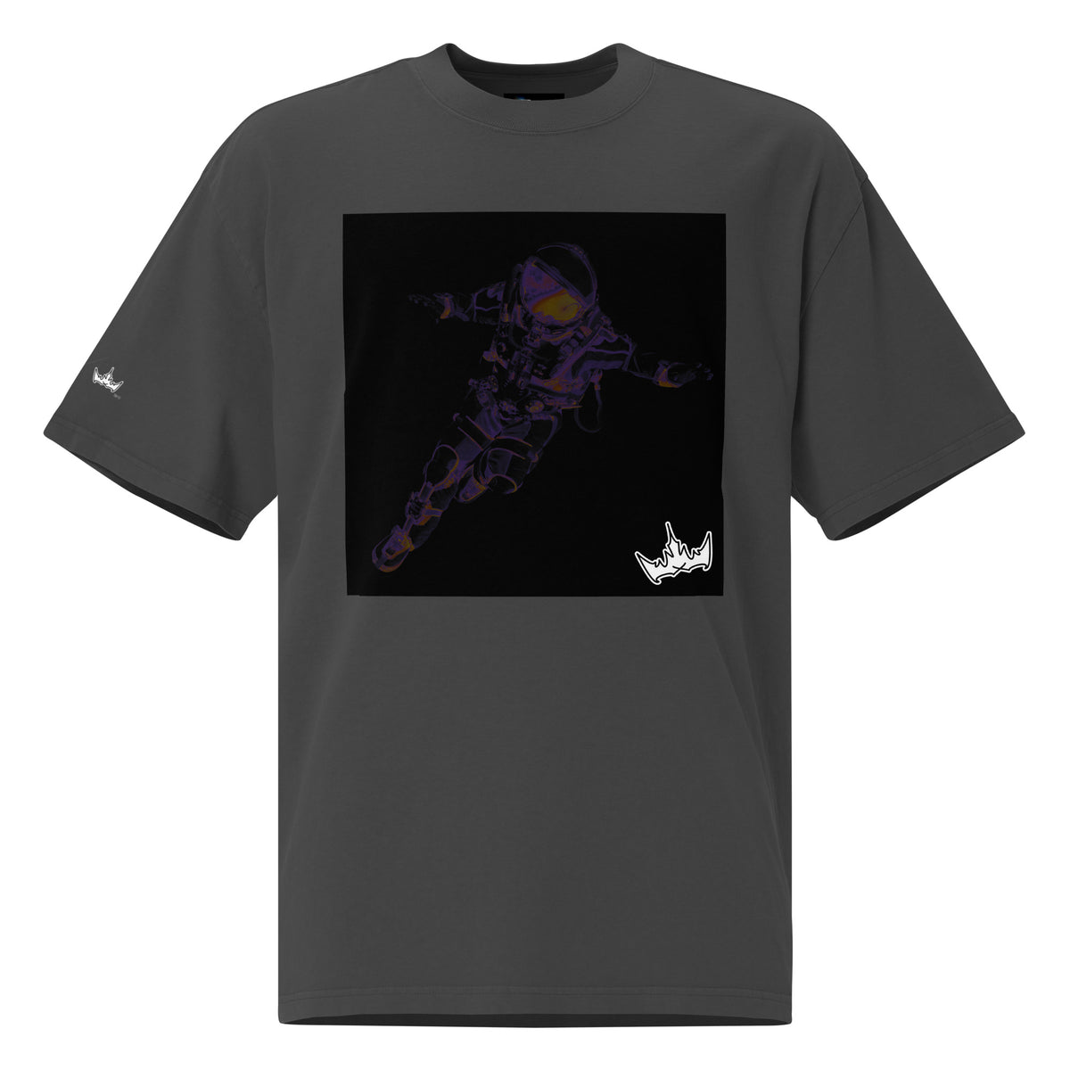 “INFINITE” & CROWN™ box logo & design print [oversized faded t-shirt] — Front view