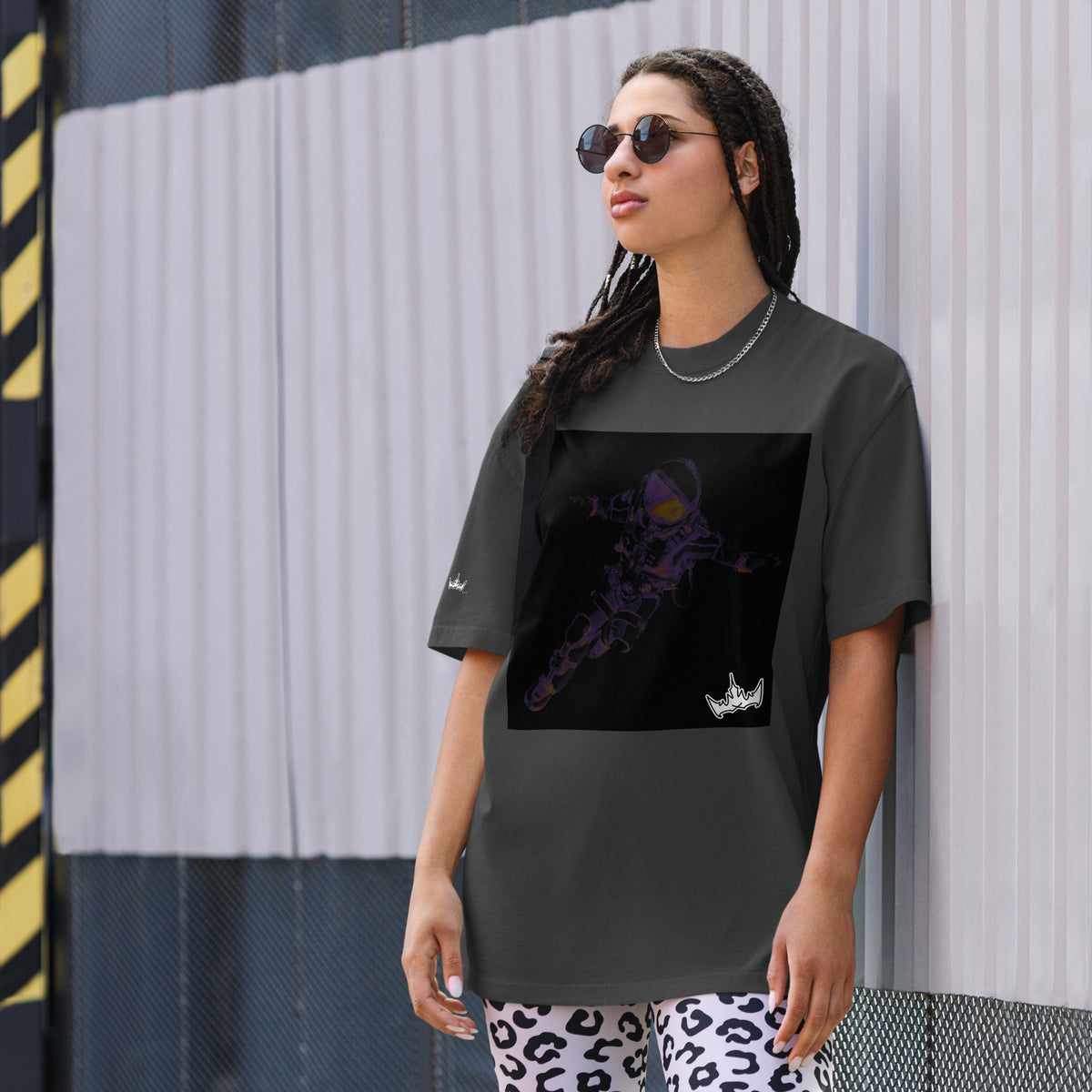 “INFINITE” & CROWN™ box logo & design print [oversized faded t-shirt] — Front view
